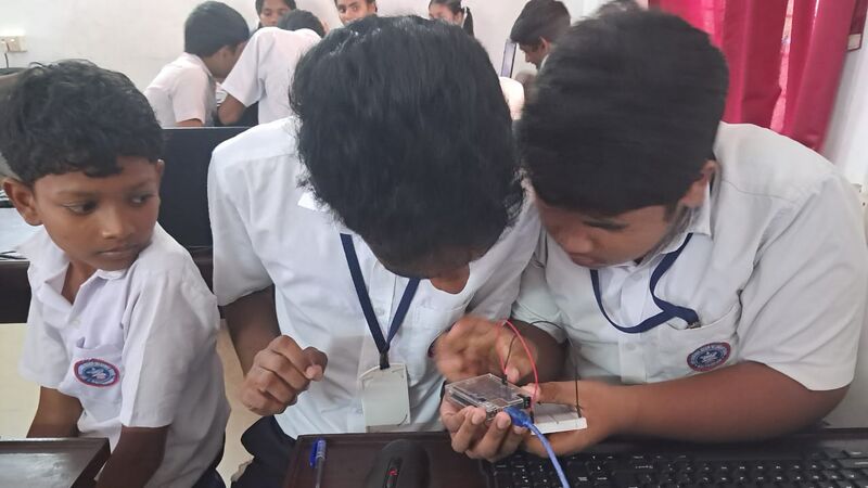 പ്രമാണം:25072GHSK little kite 2025-2028 camp2.jpg