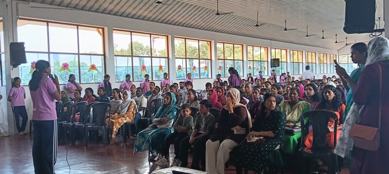 പ്രമാണം:28002-phase3r.jpg