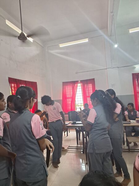 പ്രമാണം:29034lkschoolcamp2025 2.rotated.jpg