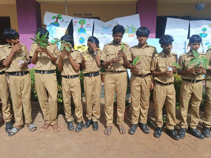 പ്രമാണം:35051 0001.jpg