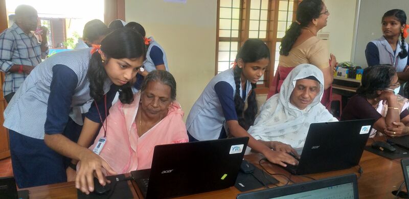 പ്രമാണം:36046 LK.jpg