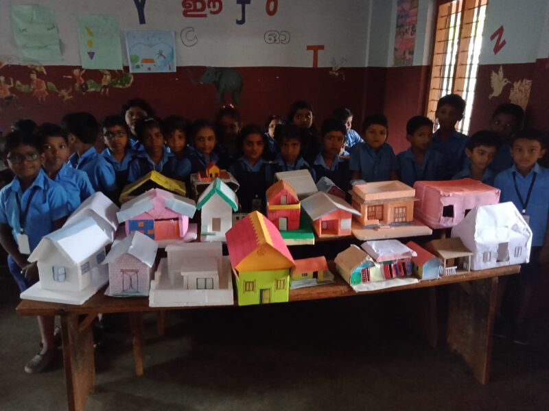 പ്രമാണം:37342 kuttipura.jpg