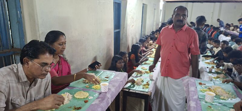 പ്രമാണം:38077 Onam 14 2025.jpg