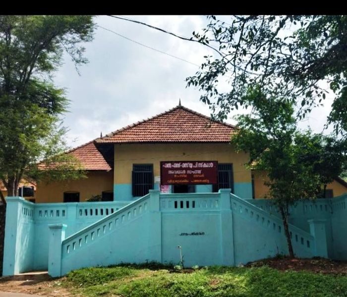 പ്രമാണം:38272 School Image.jpg