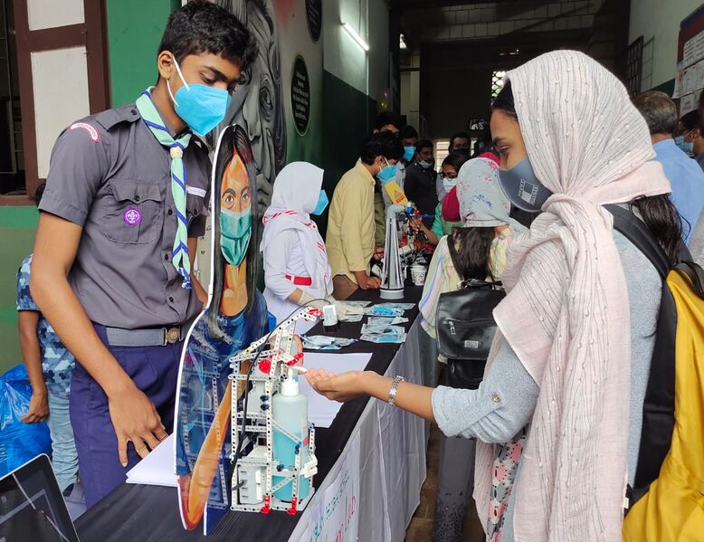 പ്രമാണം:BS21 KKD 17048 2.jpg