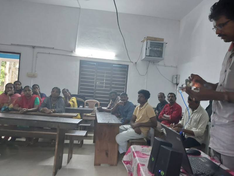 പ്രമാണം:Parents meet .png