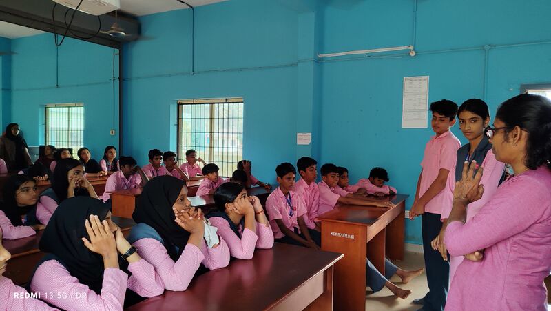 പ്രമാണം:13042- LK 10.jpg