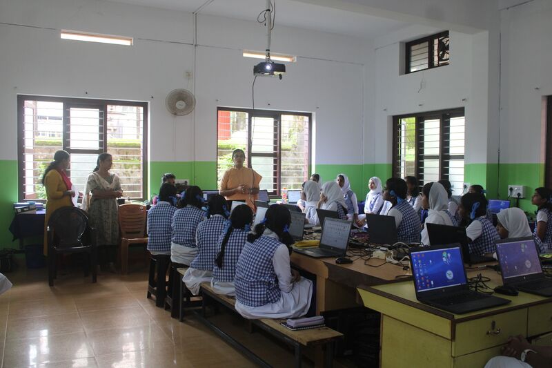 പ്രമാണം:16002 priliminarycamp2.JPG