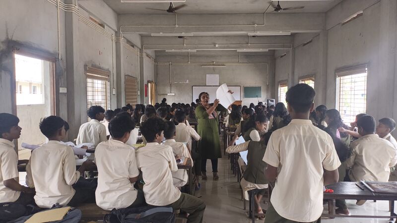 പ്രമാണം:16041 WE Book bindind1 2025Sept.jpg