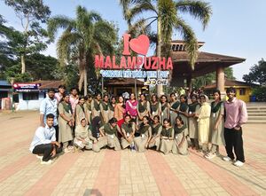 23703 studytour .jpg