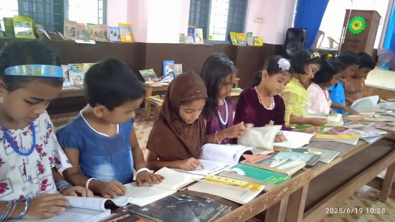 പ്രമാണം:29228 ju.jpg