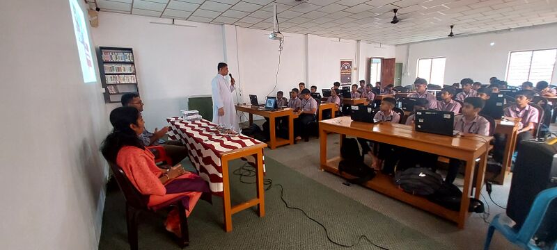 പ്രമാണം:31085 LK Preliminary Camp Inaguration.jpg