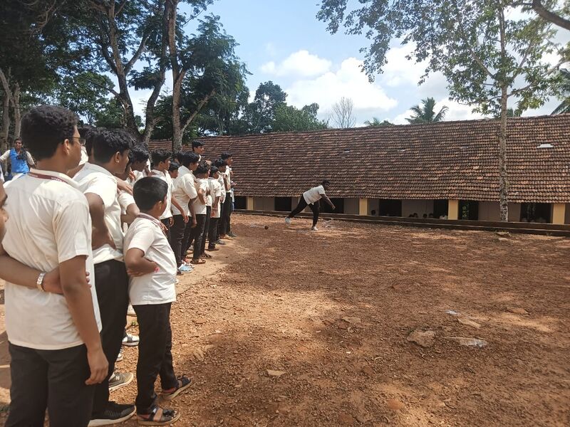 പ്രമാണം:44018 sports 3.jpg