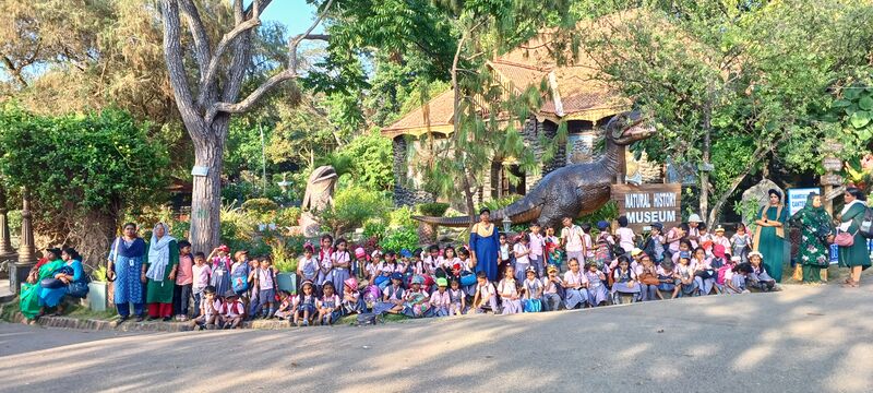 പ്രമാണം:44223 tour kg 1.jpg