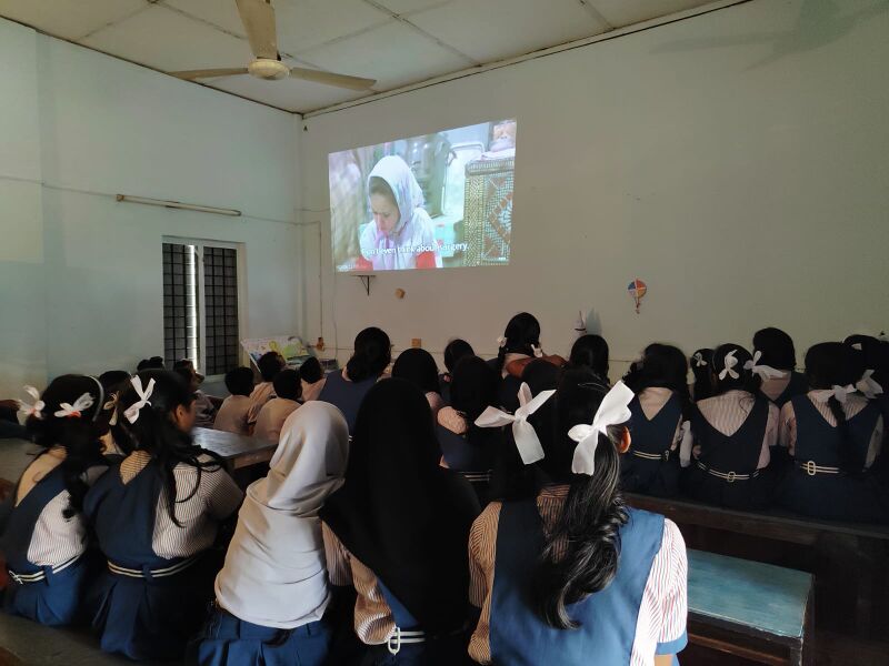 പ്രമാണം:47479 HITECH SMART CLASS.jpeg