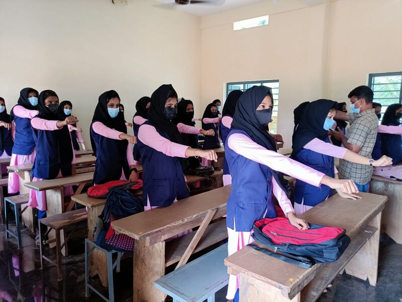 പ്രമാണം:BS21 MLP 18096 5.jpg