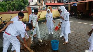 Redcross2avhss.jpg