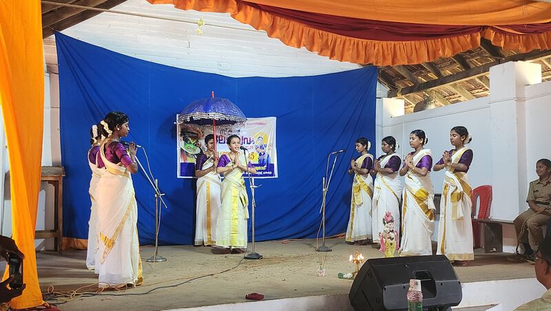 പ്രമാണം:Vanchipattu 36012.jpg