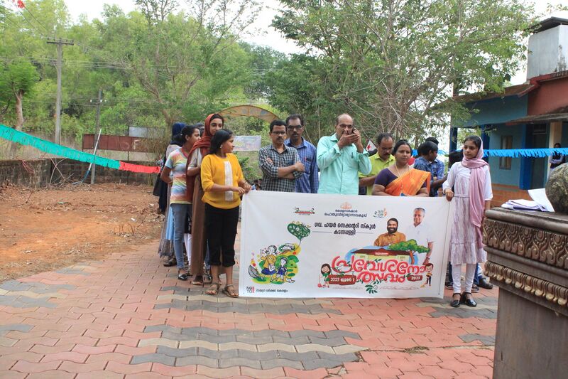 പ്രമാണം:1308 June1.JPG