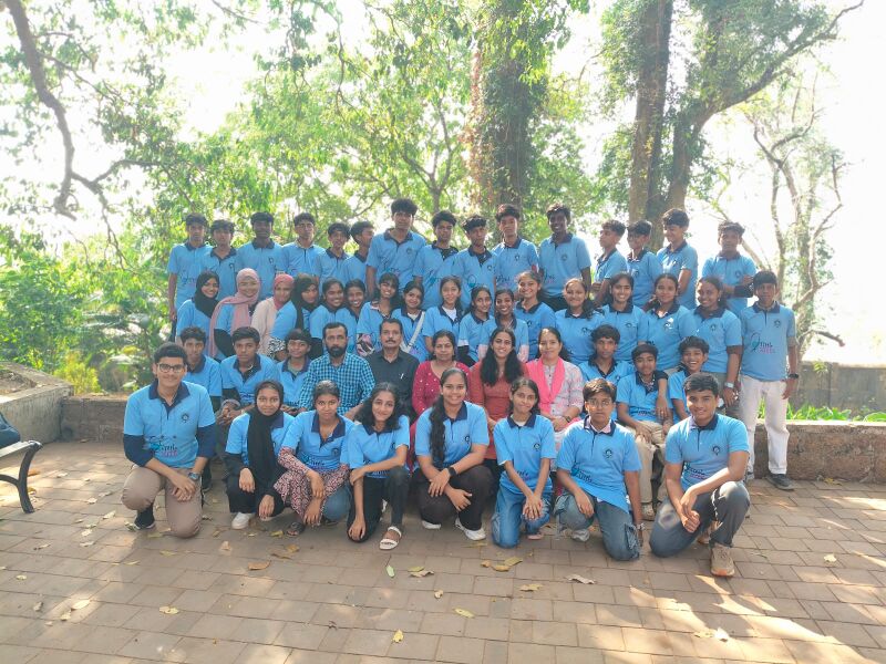 പ്രമാണം:14028 triplk24 (1).jpg