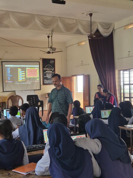 പ്രമാണം:18072 LK 25-1.jpg