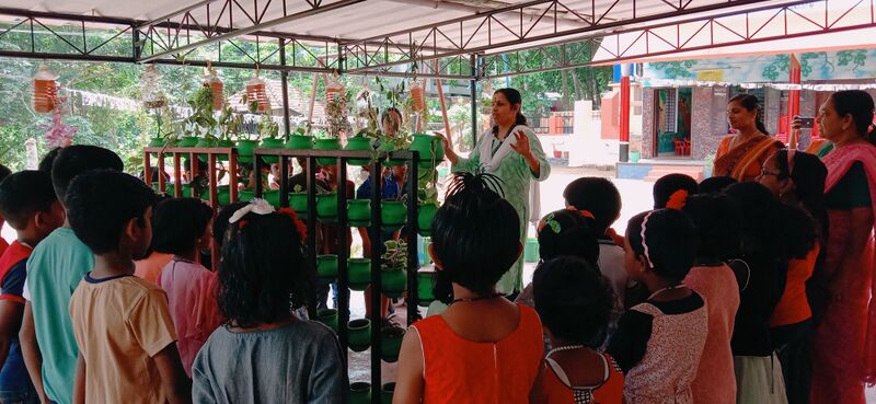 പ്രമാണം:33347-ktm-science 4 (1).jpg