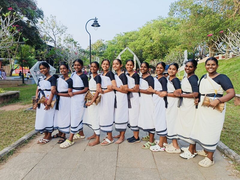 പ്രമാണം:34024 kalolsavam4.jpg