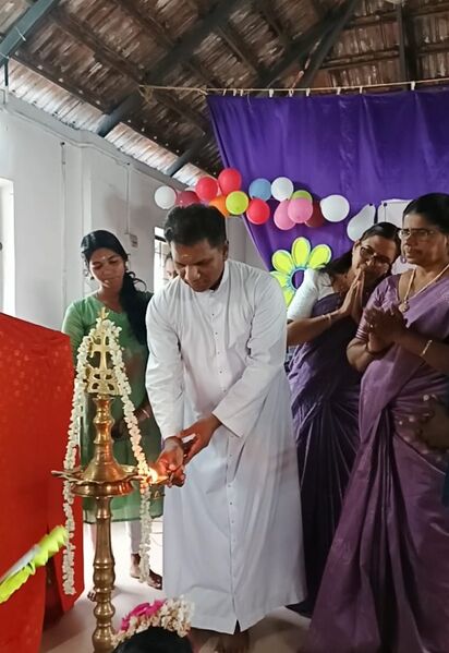 പ്രമാണം:34326-PRAVESANAULSAVAM 2025.jpg