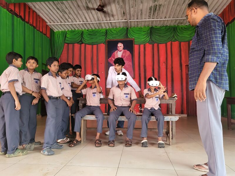 പ്രമാണം:35026 mo.jpg