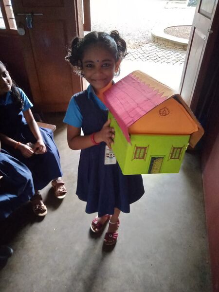 പ്രമാണം:37342 entakuttipura.jpg