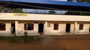 40501 schoolmainbldng.jpg