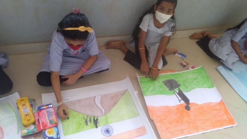 പ്രമാണം:47407 amrita maholsavam.jpeg