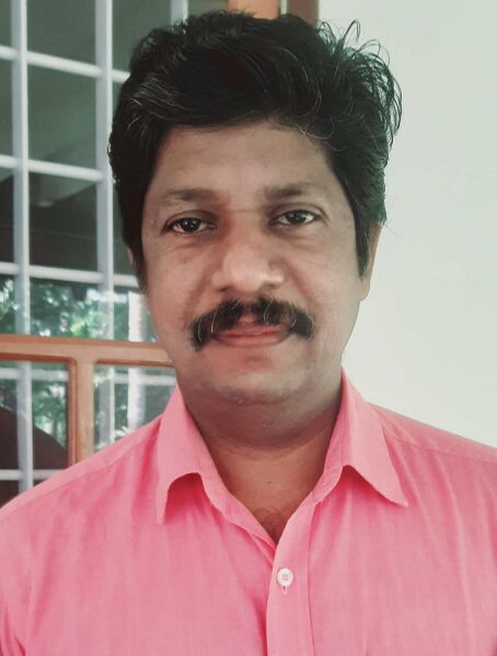 പ്രമാണം:EP Unni HM cnnghs.jpg