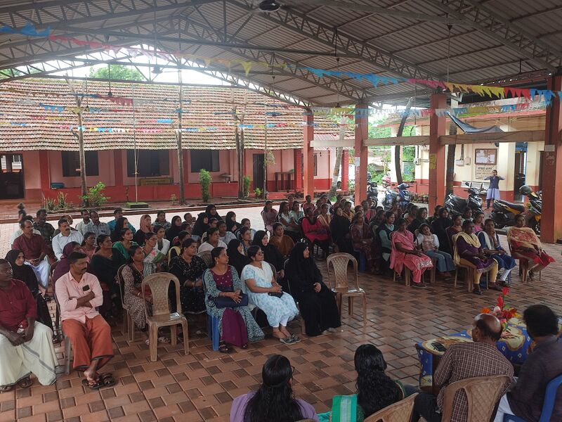 പ്രമാണം:12042 classpta.jpg