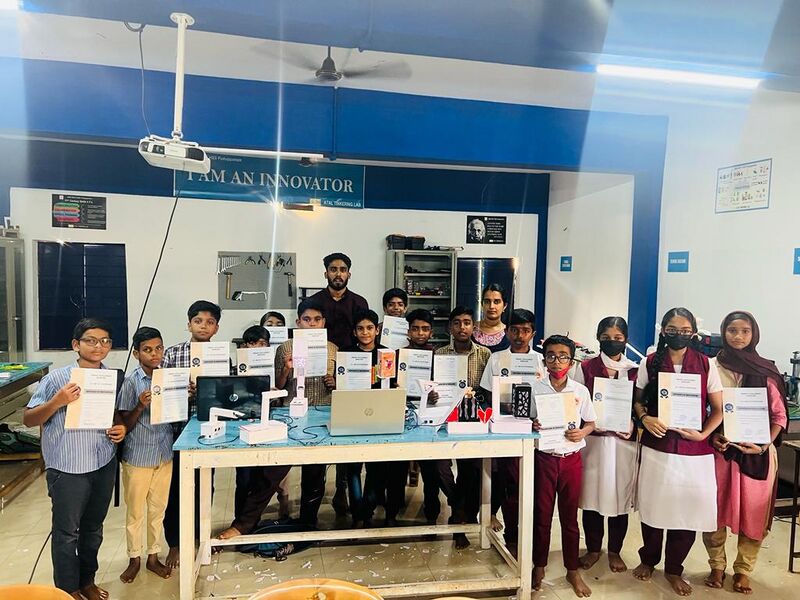 പ്രമാണം:16009 ATL lab.jpeg