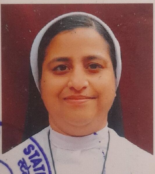 പ്രമാണം:22229-SR JOSMI.jpg