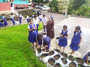 29040-Eco Club Pgm-1.jpg