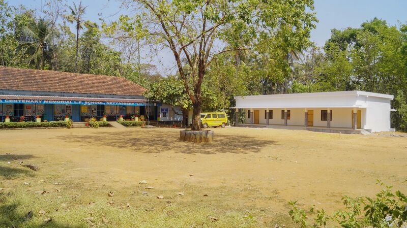 പ്രമാണം:29351 school new photo..jpg