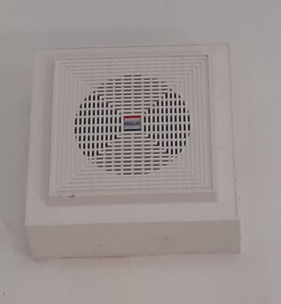 പ്രമാണം:34046 speaker.jpeg