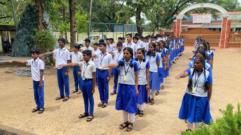 പ്രമാണം:35052 lahari2 1.jpg