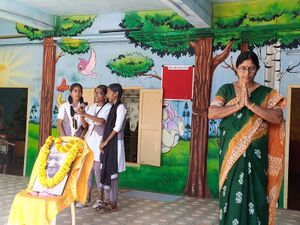 43240 gandhi25.1.jpg