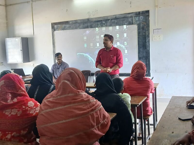 പ്രമാണം:19868-LK Priliminary camp-2025-parents meeting2.jpg