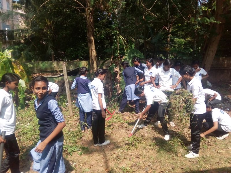 പ്രമാണം:2.SPC CAMP CLEANING.jpg