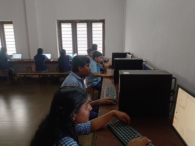 പ്രമാണം:21083 ITLAB HIGHTECH.jpg