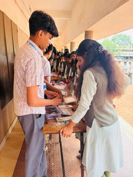 പ്രമാണം:21096 aurdino 3.jpg