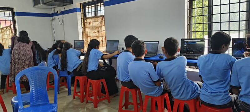 പ്രമാണം:25082 lk camp3.jpg