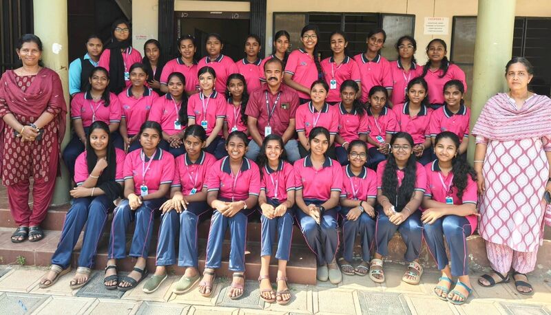 പ്രമാണം:LK2024-27 BATCH.jpg