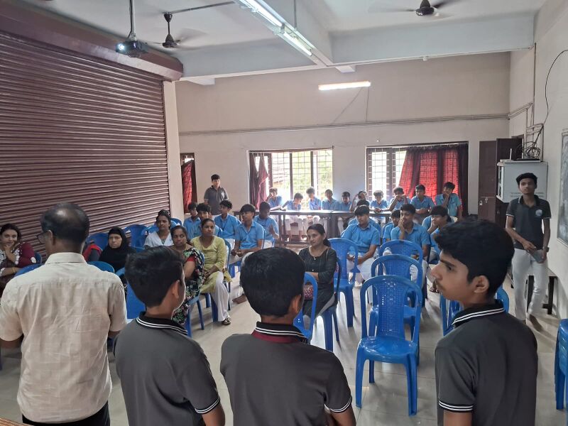 പ്രമാണം:Little-kites Sarvam-AI5.jpeg