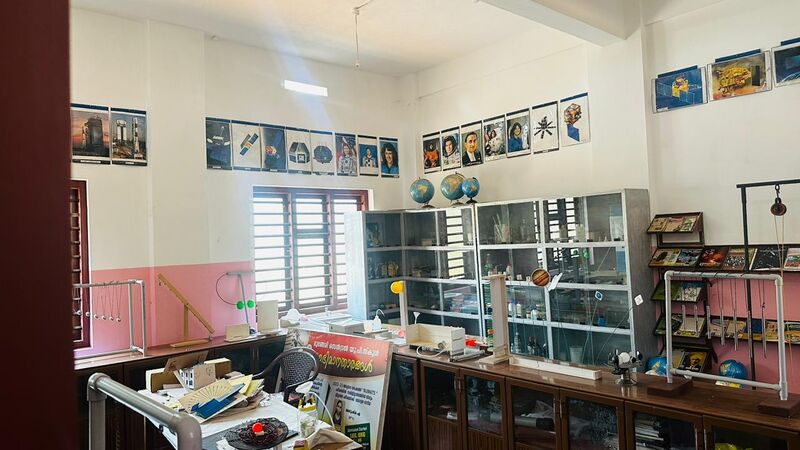 പ്രമാണം:13373 hitech lab.jpg