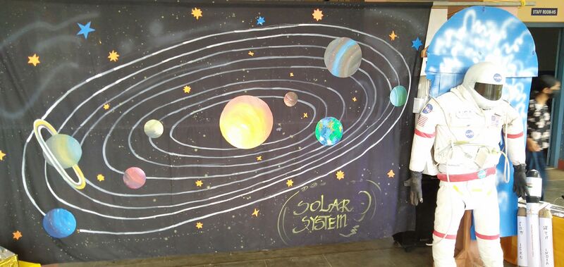 പ്രമാണം:15028 സൗരയൂധം.jpg